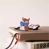 "Значок ""Лиса с книгой"", фиолетовая" AW_N1-(violet)