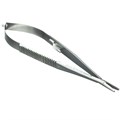 Иглодержатель с фиксатором 18 см, прямой Castroviejo 1231917158 - фото 448312